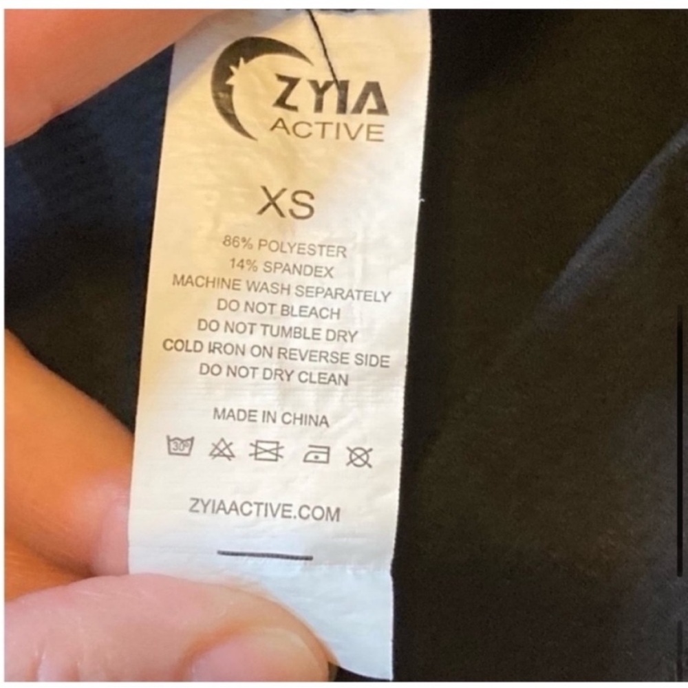 ZYIA Subtle Stripe Long Sleeve Black Tee logo on back size extra small - Picture 6 of 9